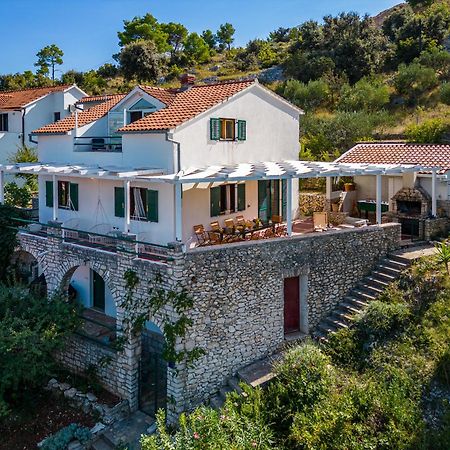 Vila Tudor Bobovisca Εξωτερικό φωτογραφία