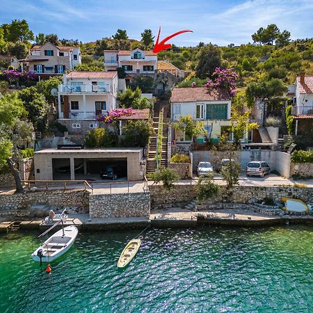 Vila Tudor Bobovisca Εξωτερικό φωτογραφία