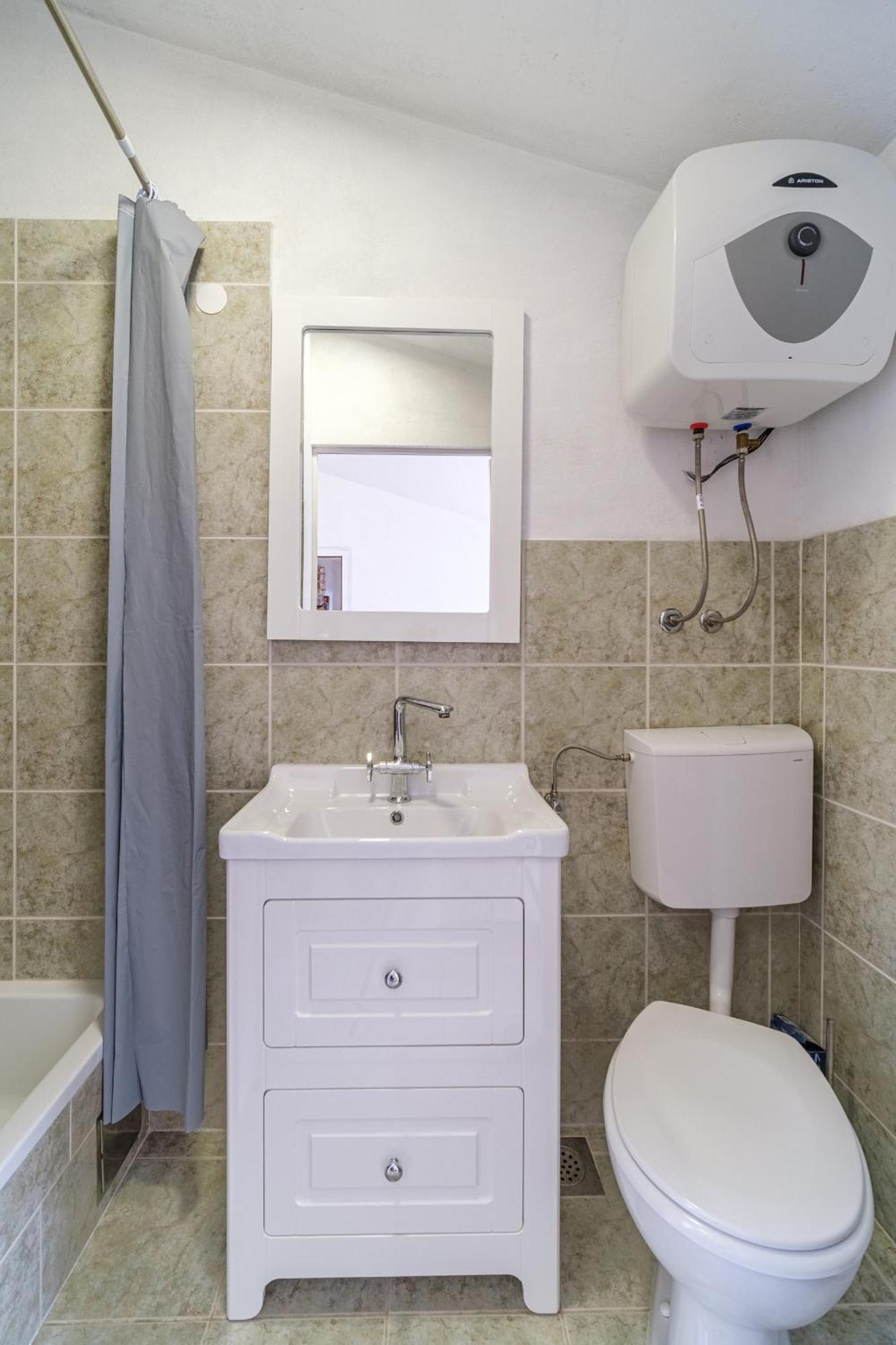 Vila Tudor Bobovisca Εξωτερικό φωτογραφία
